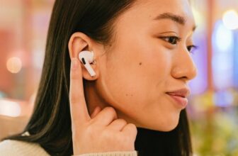 Which Headphones Are Better: Over-Ear or In-Ear?