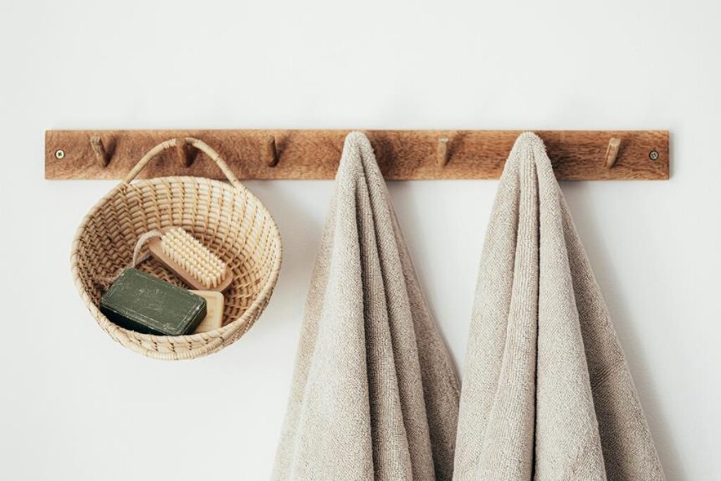 Natural and Organic Bathroom Decor for an Eco-Friendly Touch